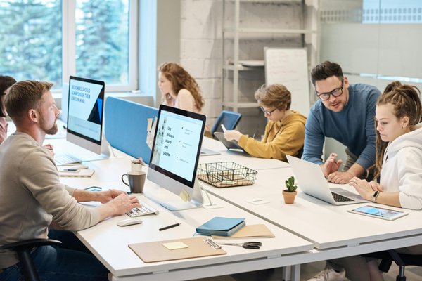 Les conseils pour présenter efficacement de nouveaux collaborateurs dans votre entreprise